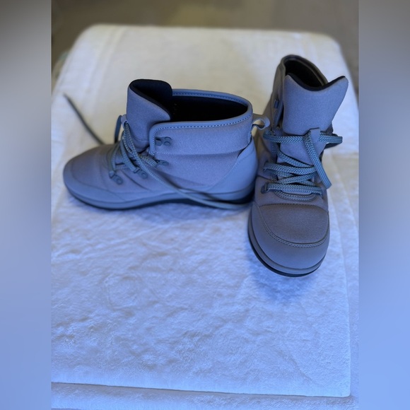 Cloudsteppers by Clarks Cabrini Cove Dark Grey boots winter comfy Women’s 9 W - Picture 10 of 16